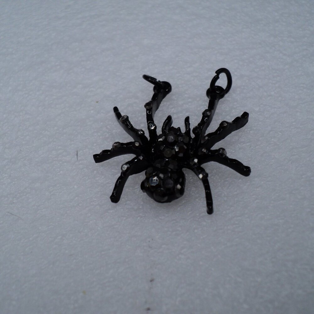 Black Spider crystal pendant...Great Halloween Necklace POS157